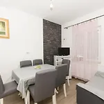 Apartment Ruza *